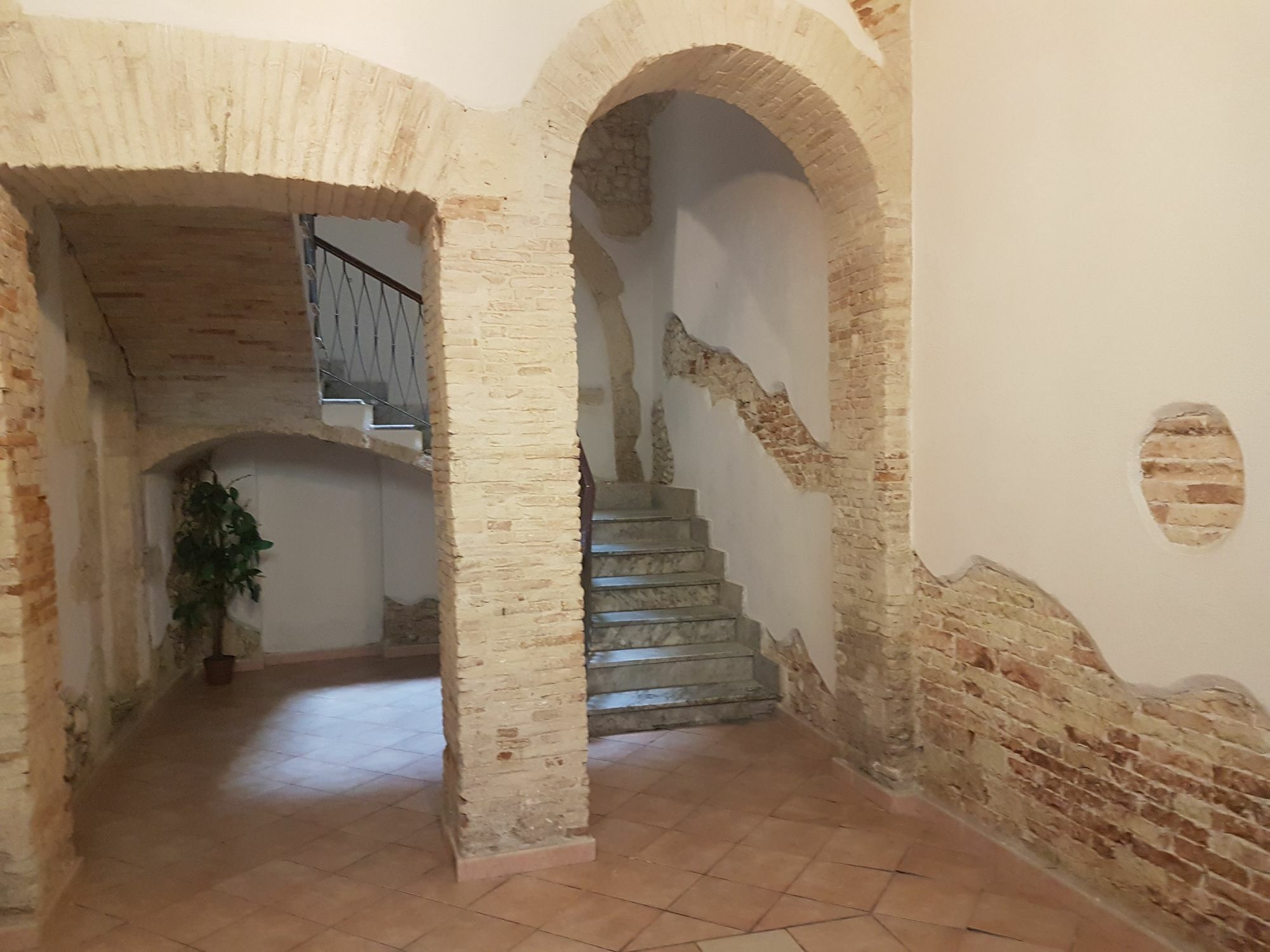 Beni Benius Hotel Cagliari Ngoại thất bức ảnh